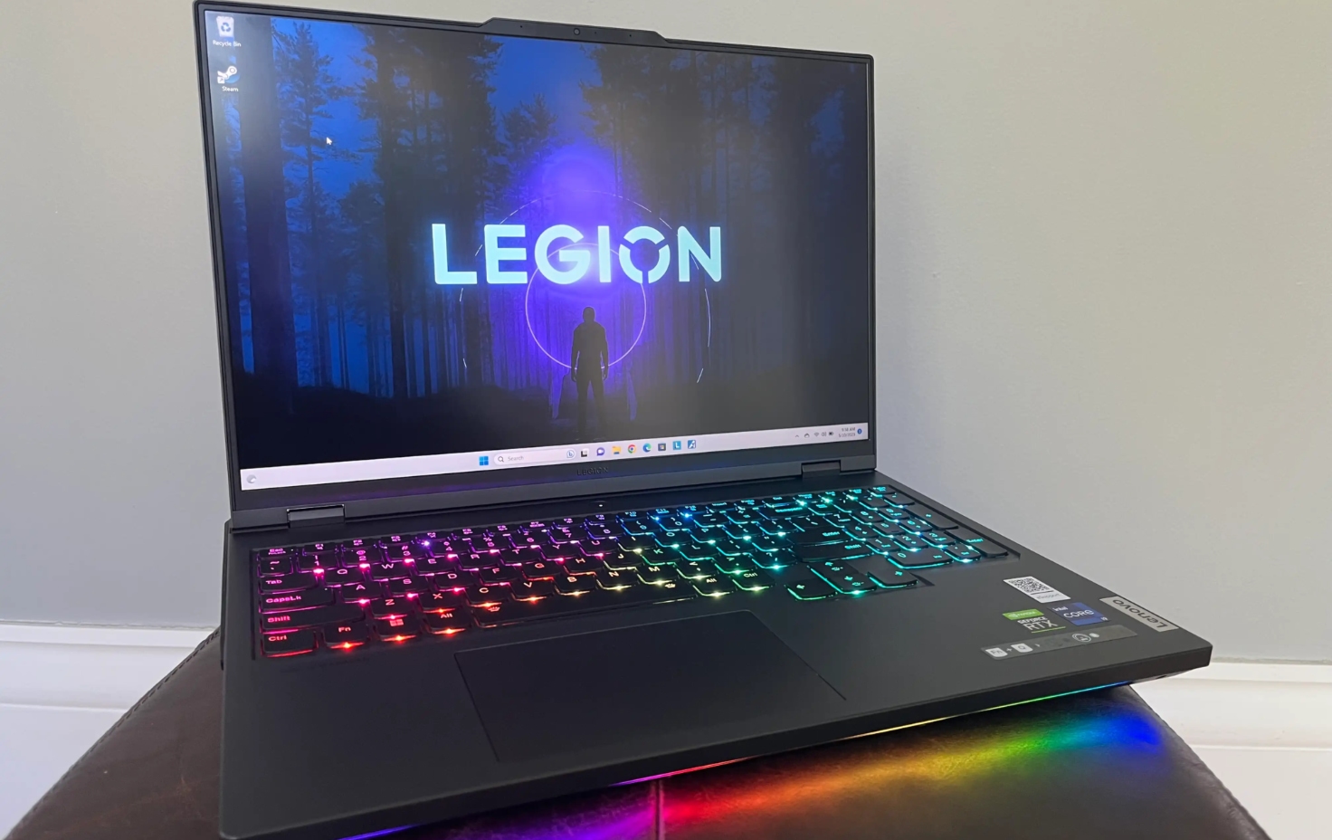 بررسی لپ تاپ لنوو Legion Pro 7 2024؛ قدرتمند و بی‌رقیب